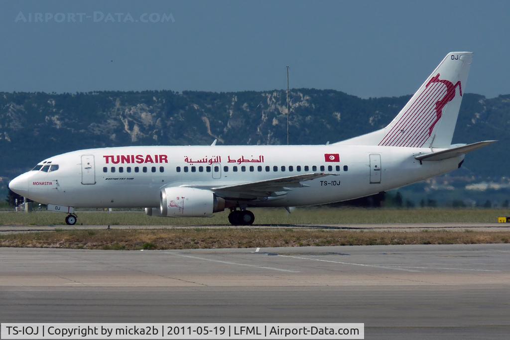 TS-IOJ, 1995 Boeing 737-5H3 C/N 27912, Taxiing