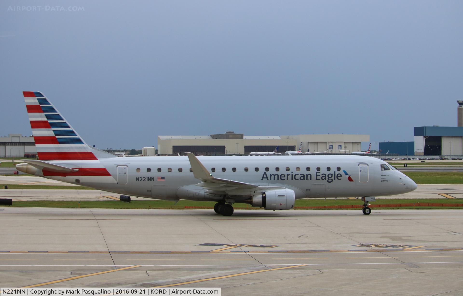N221NN, 2015 Embraer 175LR (ERJ-170-200LR) C/N 17000525, ERJ 170-200 LR
