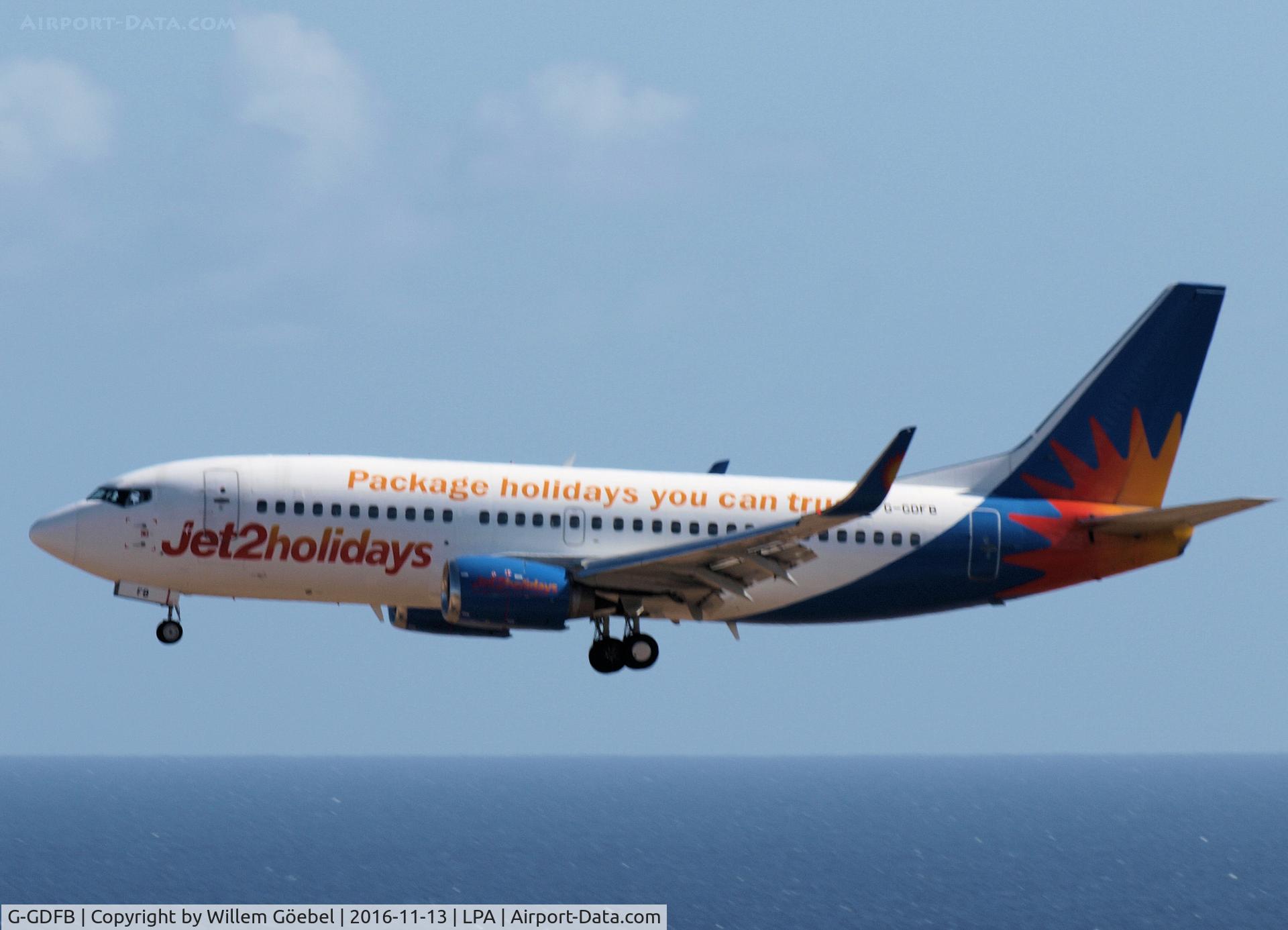 G-GDFB, 1992 Boeing 737-33A C/N 25743, Landing op Las Palmas Gran Canaria