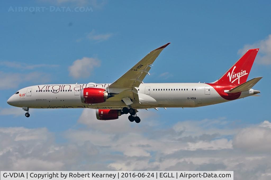 G-VDIA, 2016 Boeing 787-9 Dreamliner Dreamliner C/N 37975, Arriving 27L