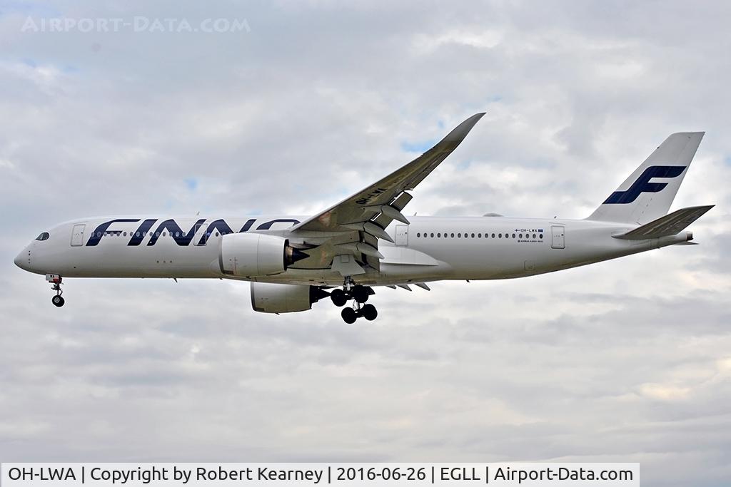 OH-LWA, 2015 Airbus A350-941 C/N 018, Arriving 27L