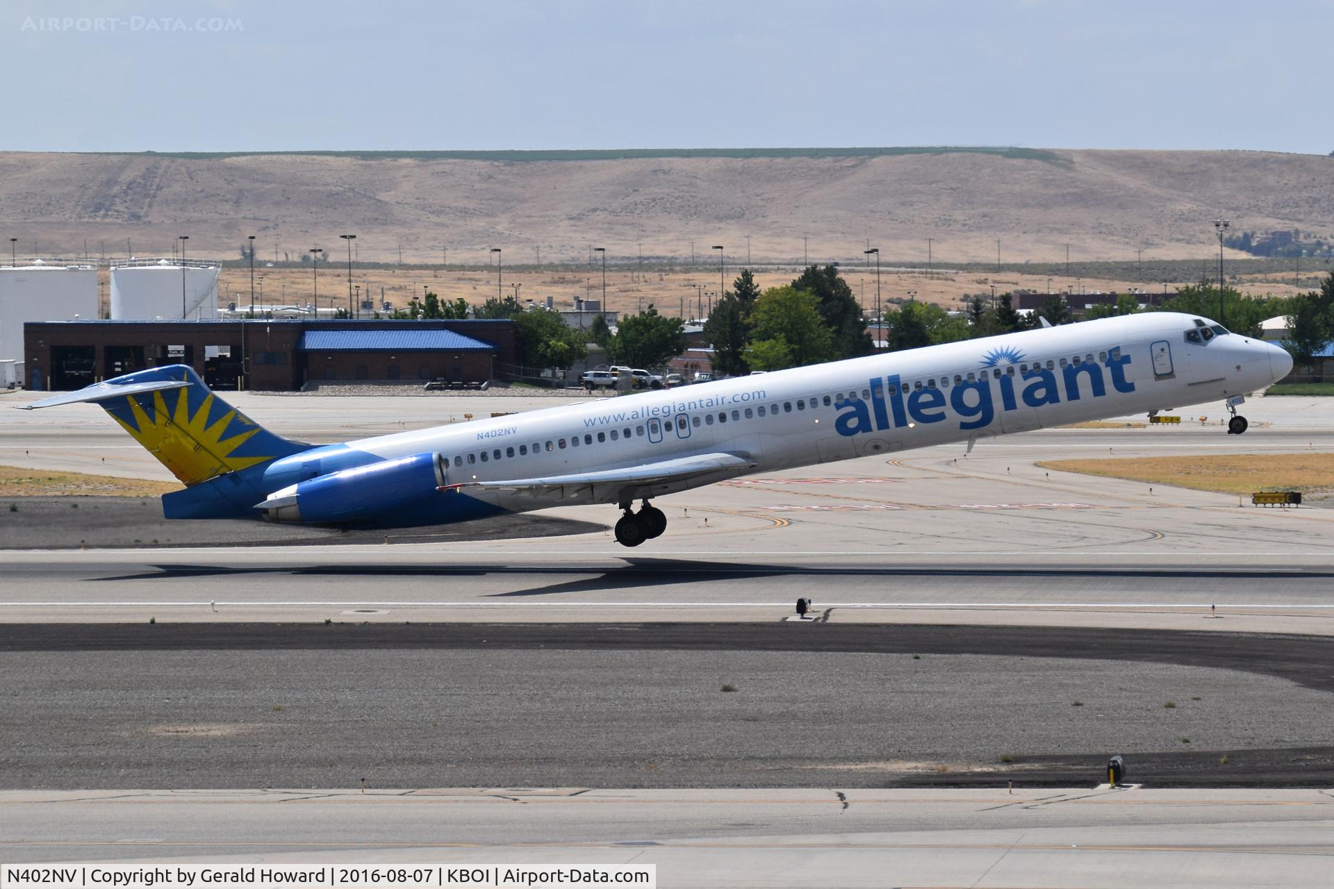 N402NV, 1989 McDonnell Douglas MD-88 C/N 49763, Departing RWY 28R.