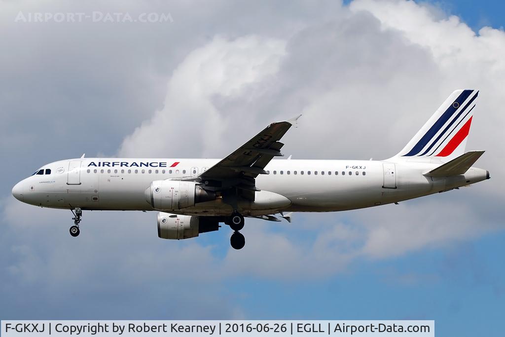 F-GKXJ, 2002 Airbus A320-214 C/N 1900, Arriving 27L
