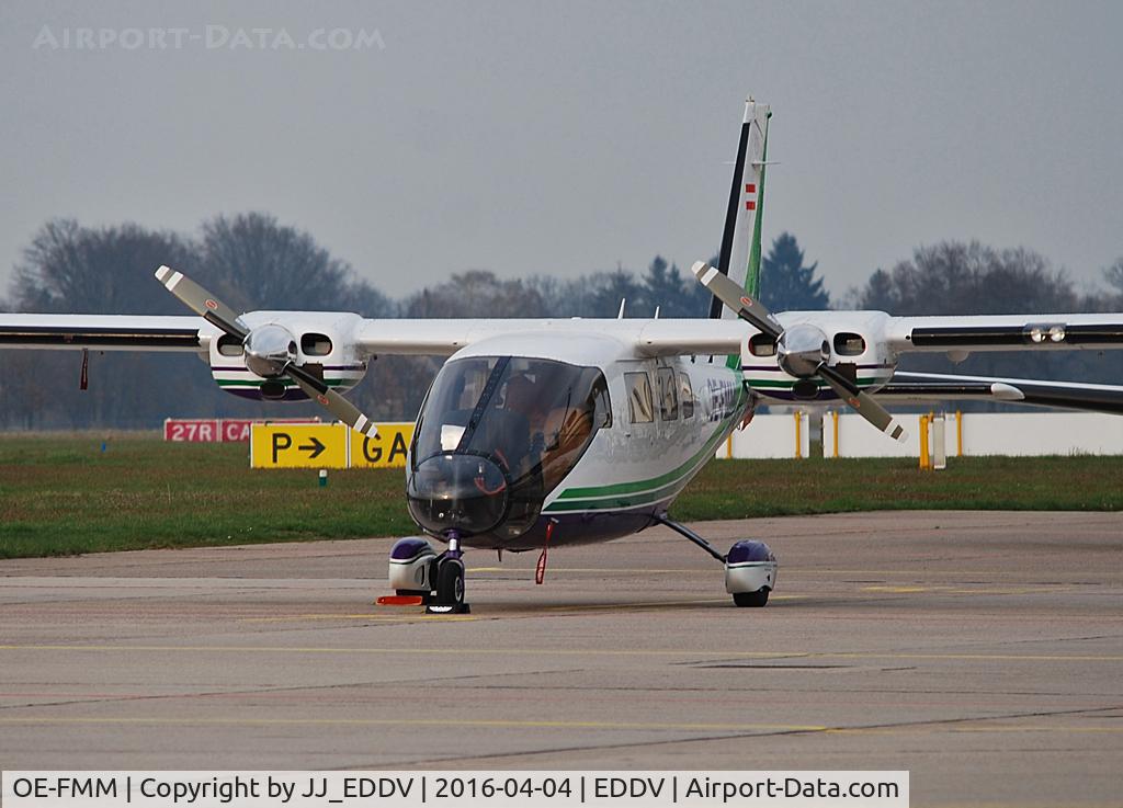OE-FMM, Partenavia P-68 Observer C/N 314-11-OB, Nice visitor at HAJ