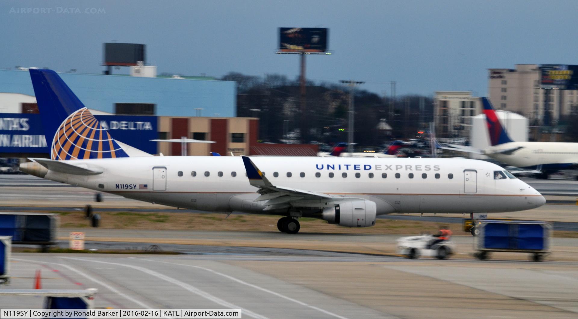 N119SY, 2014 Embraer 175LR (ERJ-170-200LR) C/N 17000421, Taxi Atlanta
