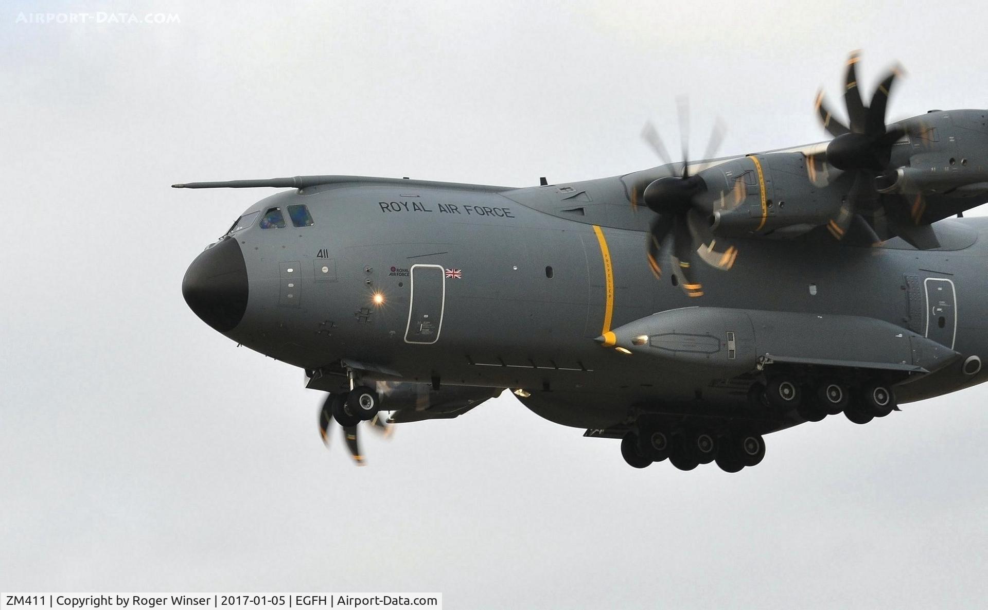ZM411, 2016 Airbus A400M-180 Atlas C.1 C/N 039, Low pass over Runway 22 by RAF Atlas C.1 aircraft coded 411 of the Brize Norton Transport Wing.