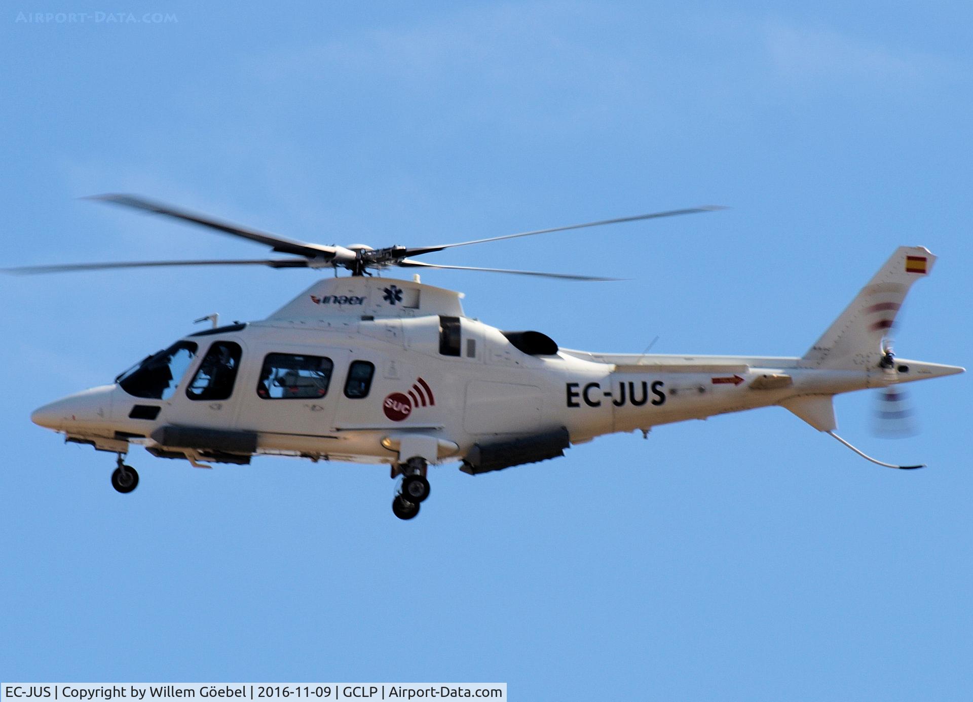 EC-JUS, Agusta A-109E Power C/N 11675, Landing op Las Palmas Gran Canaria