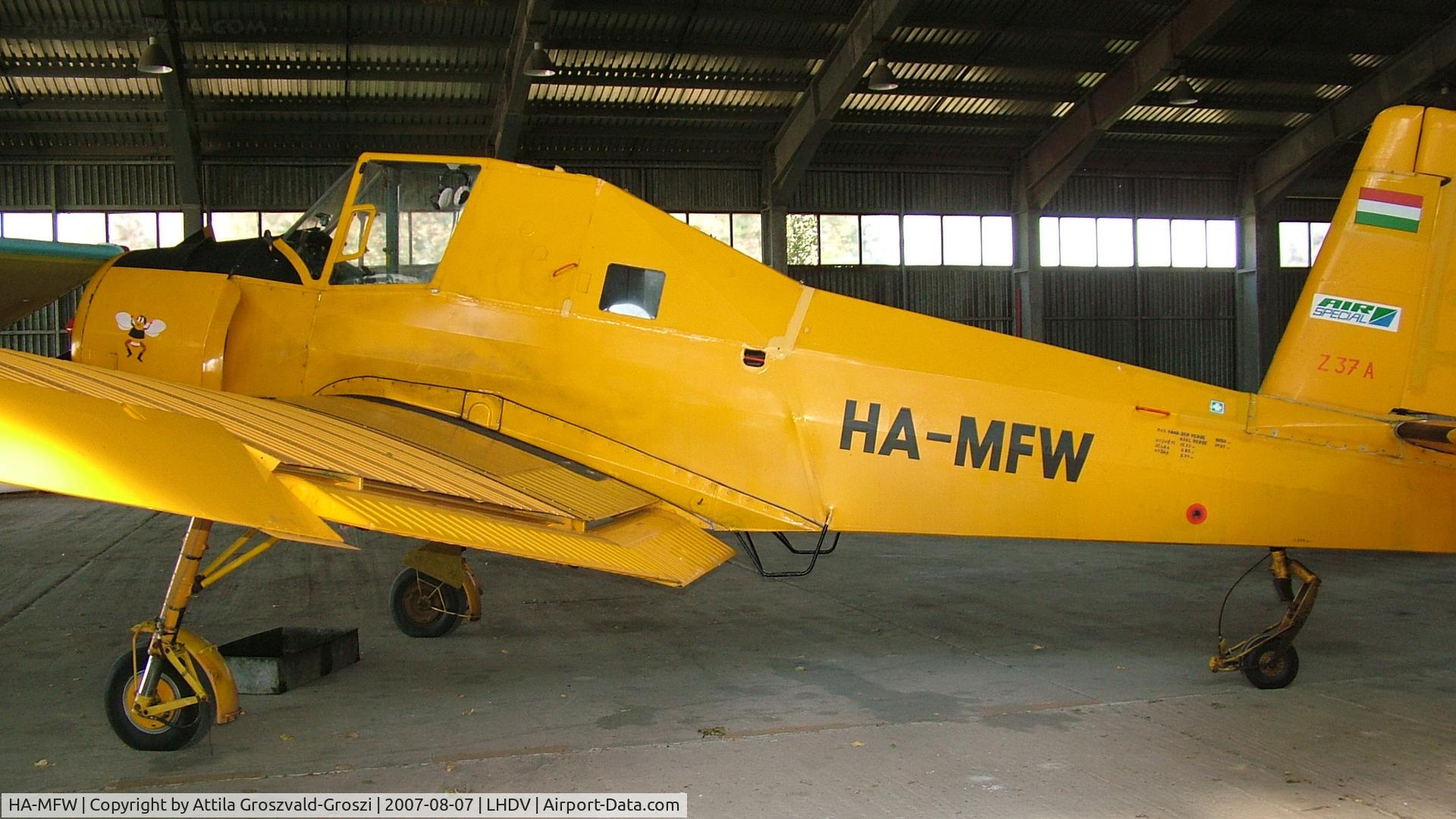 HA-MFW, 1975 Let Z-37A Cmelak C/N 21-19, Dunaújváros Airport, Hungary