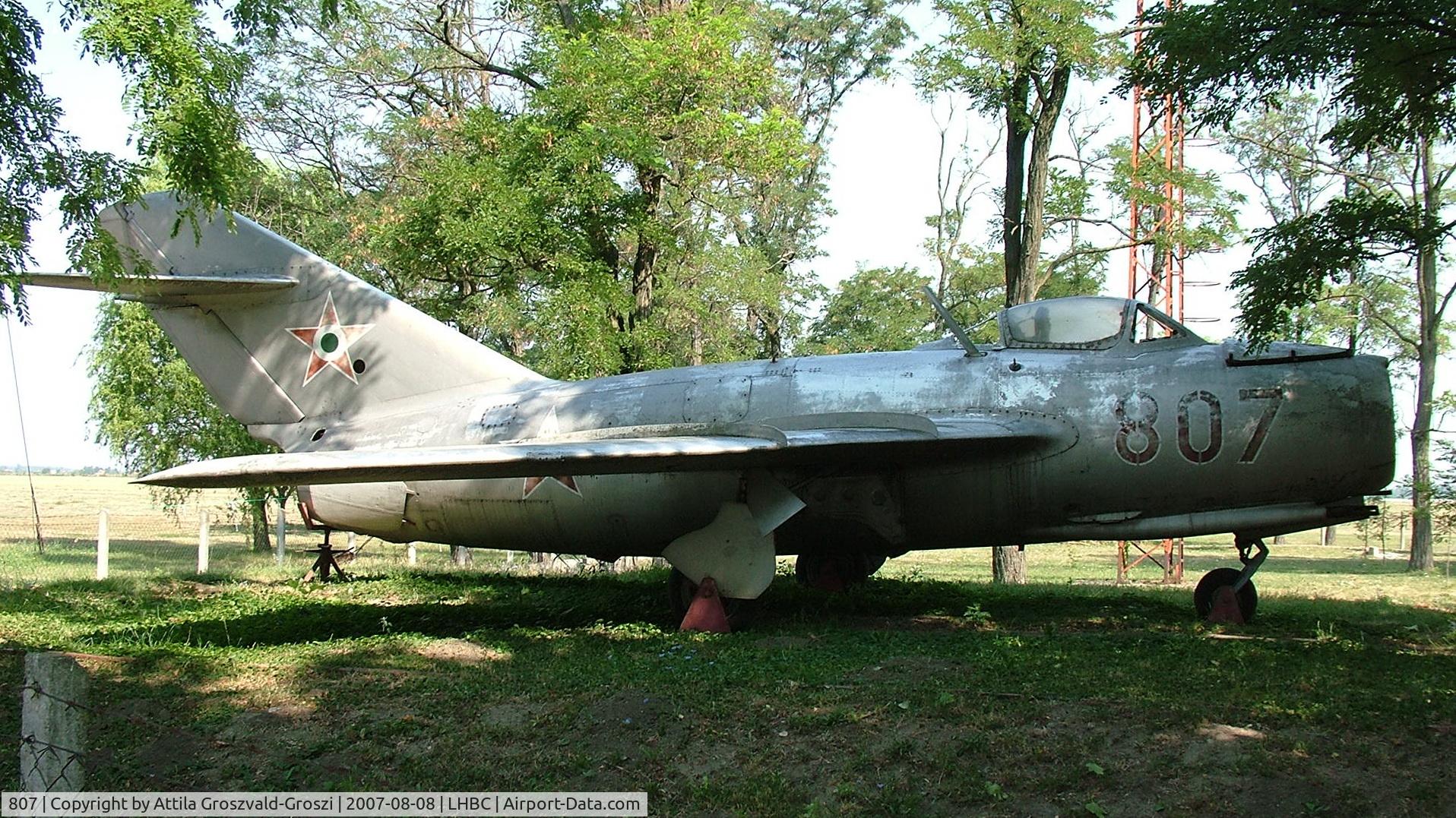 807, 1951 Mikoyan-Gurevich MiG-15 C/N 0807, Békéscsaba Airport, Hungary. After 1969, scrapping, on display at the airport.