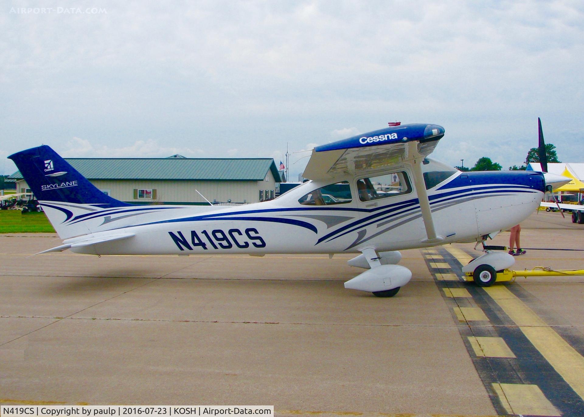 N419CS, 2016 Cessna 182T Skylane Skylane C/N 18282419, At Oshkosh.