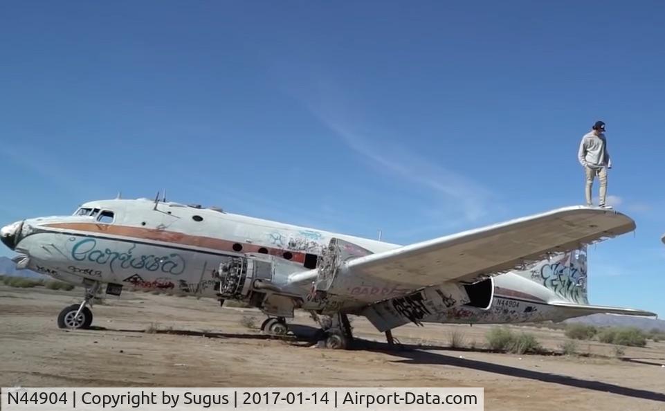 N44904, 1945 Douglas C-54Q Skymaster (DC-4) C/N 10862, Abandoned aircraft
