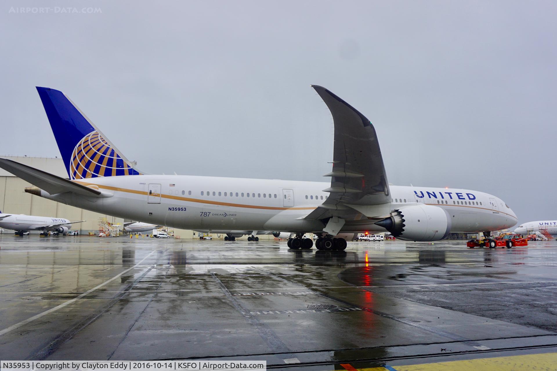 N35953, 2015 Boeing 787-9 Dreamliner C/N 36404, SFO 2016