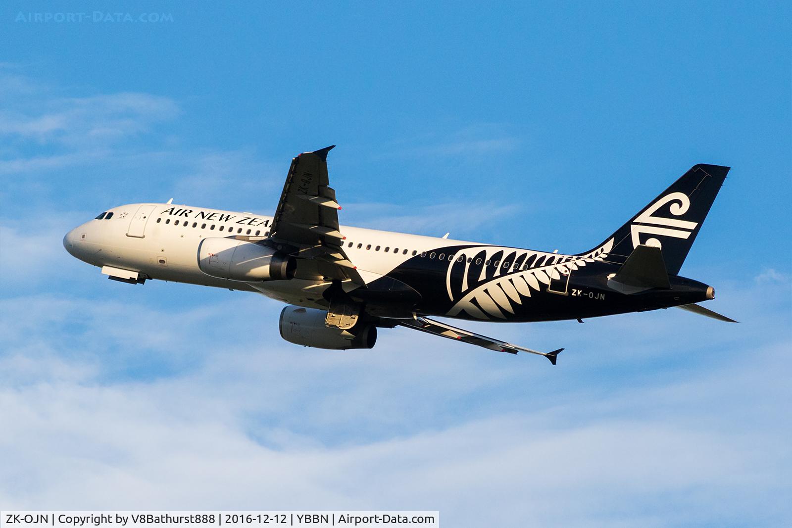 ZK-OJN, 2005 Airbus A320-232 C/N 2594, Departure from runway 01