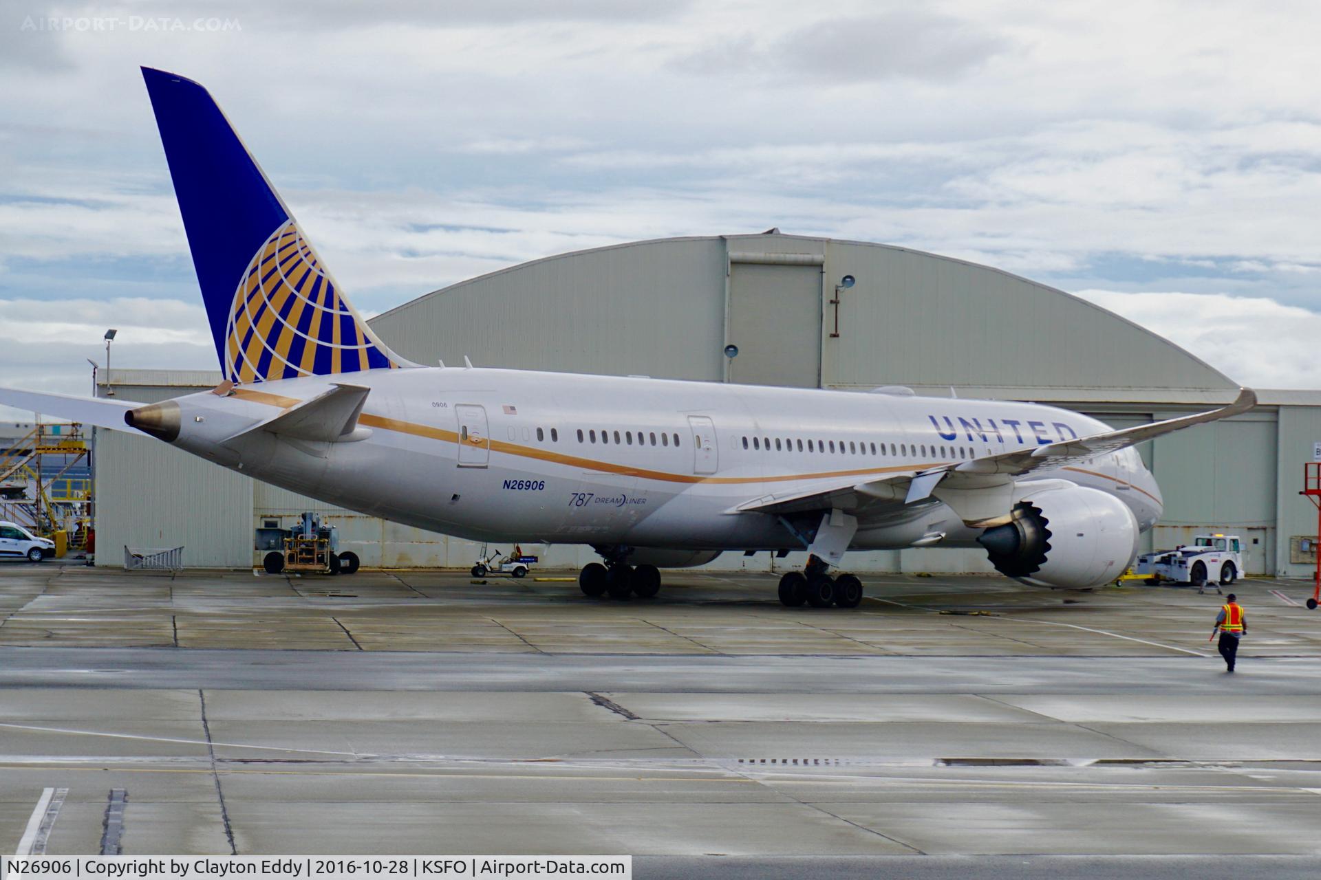 N26906, 2012 Boeing 787-8 Dreamliner C/N 34829, SFO 2016