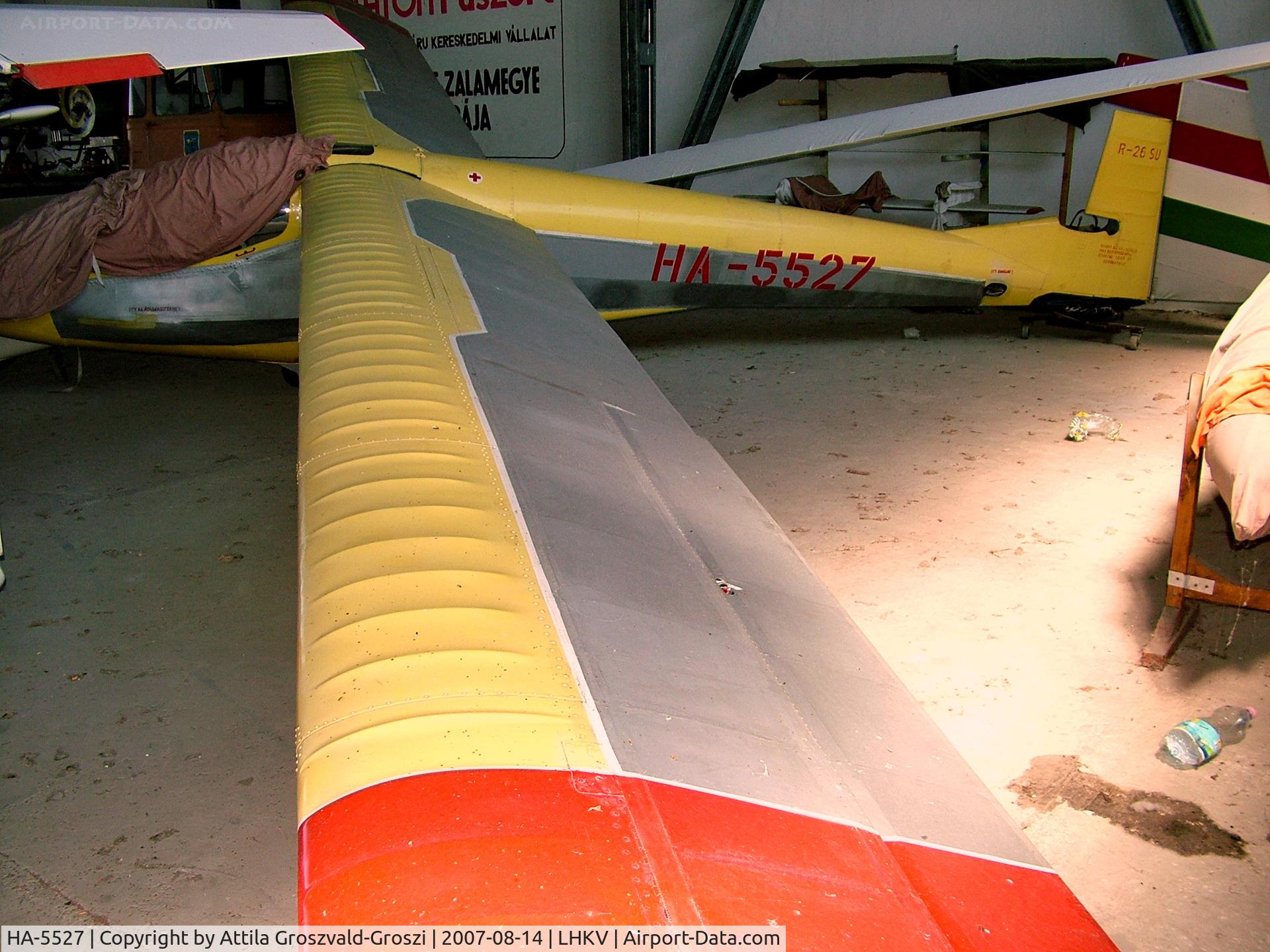 HA-5527, 1985 Rubik R-26SU Góbé 82 C/N AA800043, Kaposújlak Airport, Hungary