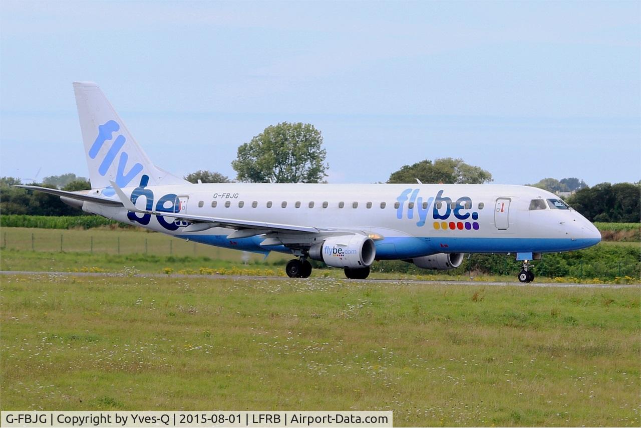 G-FBJG, 2012 Embraer 175STD (ERJ-170-200) C/N 17000344, Embraer ERJ-175STD, Taxiing to holding point rwy 25L, Brest-Bretagne airport (LFRB-BES)
