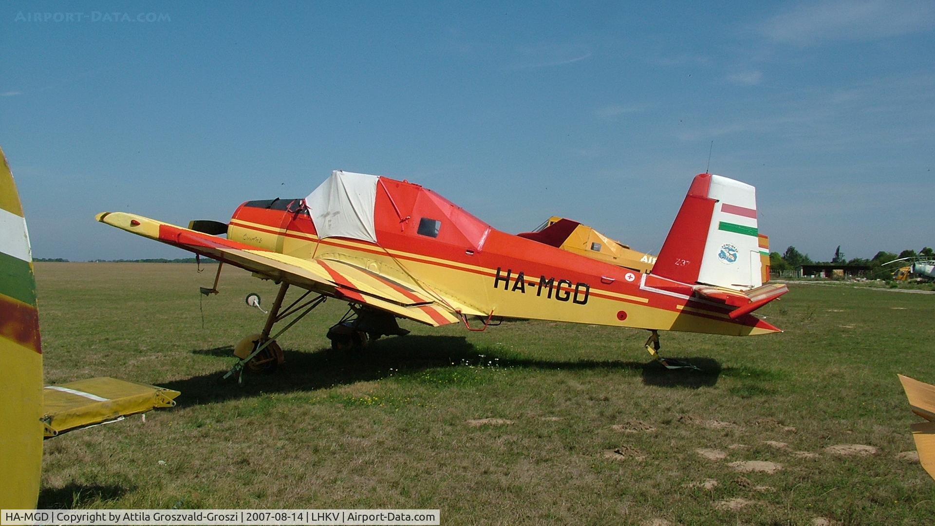 HA-MGD, 1974 Let Z-37A Cmelak C/N 17-19, Kaposújlak Airport, Hungary