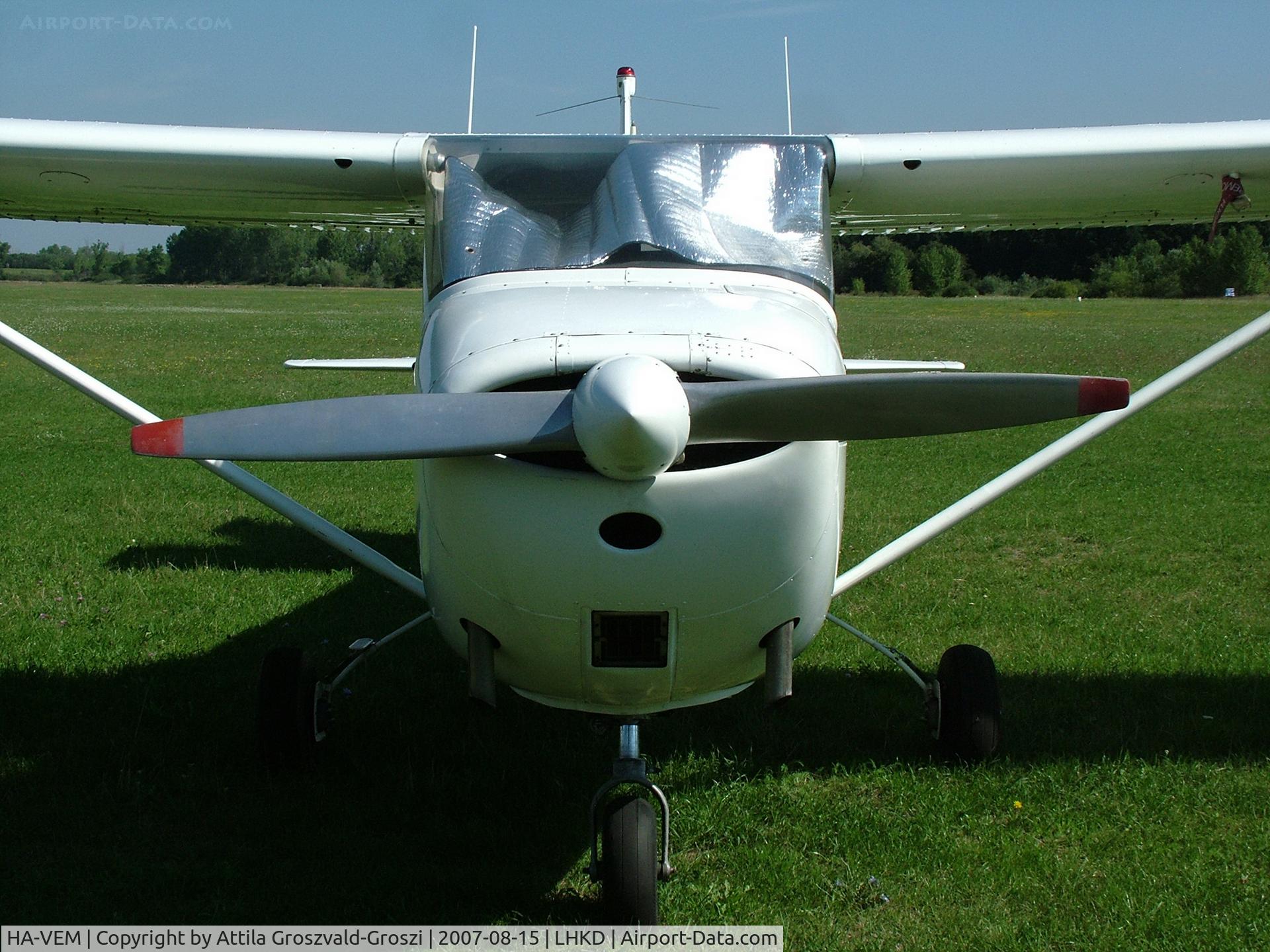 HA-VEM, 1965 Reims F172F Skyhawk C/N F172-0173, Kecskéd Airfield, Hungary