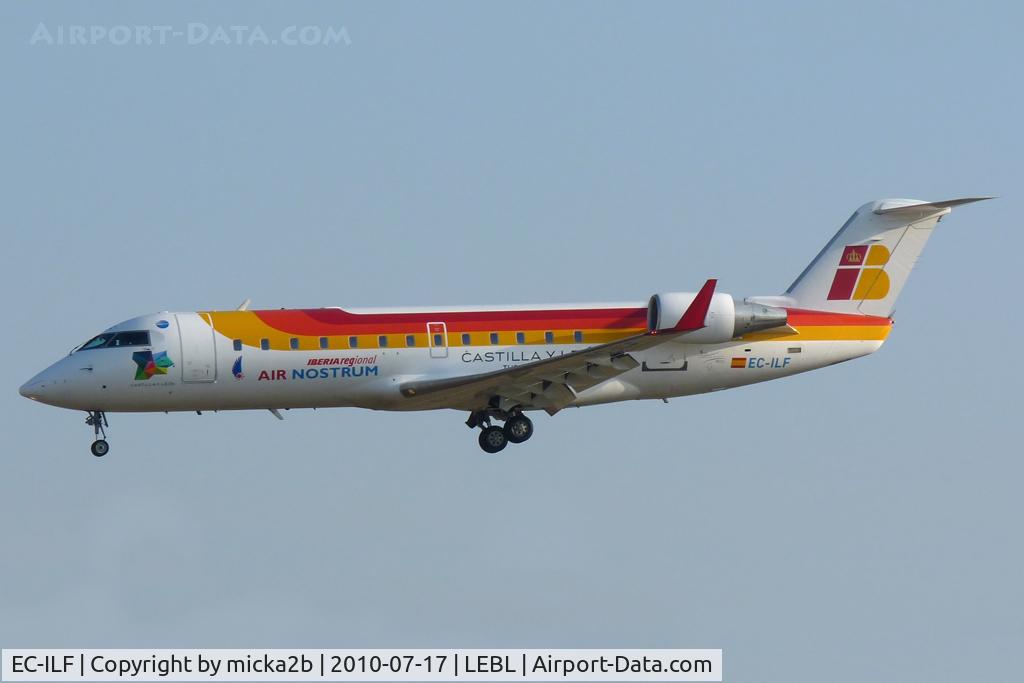 EC-ILF, 2003 Canadair CRJ-200 (CL-600-2B19) C/N 7746, Landing
