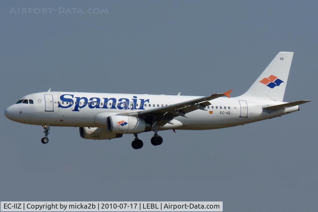 EC-IIZ, 2002 Airbus A320-232 C/N 1862, Landing