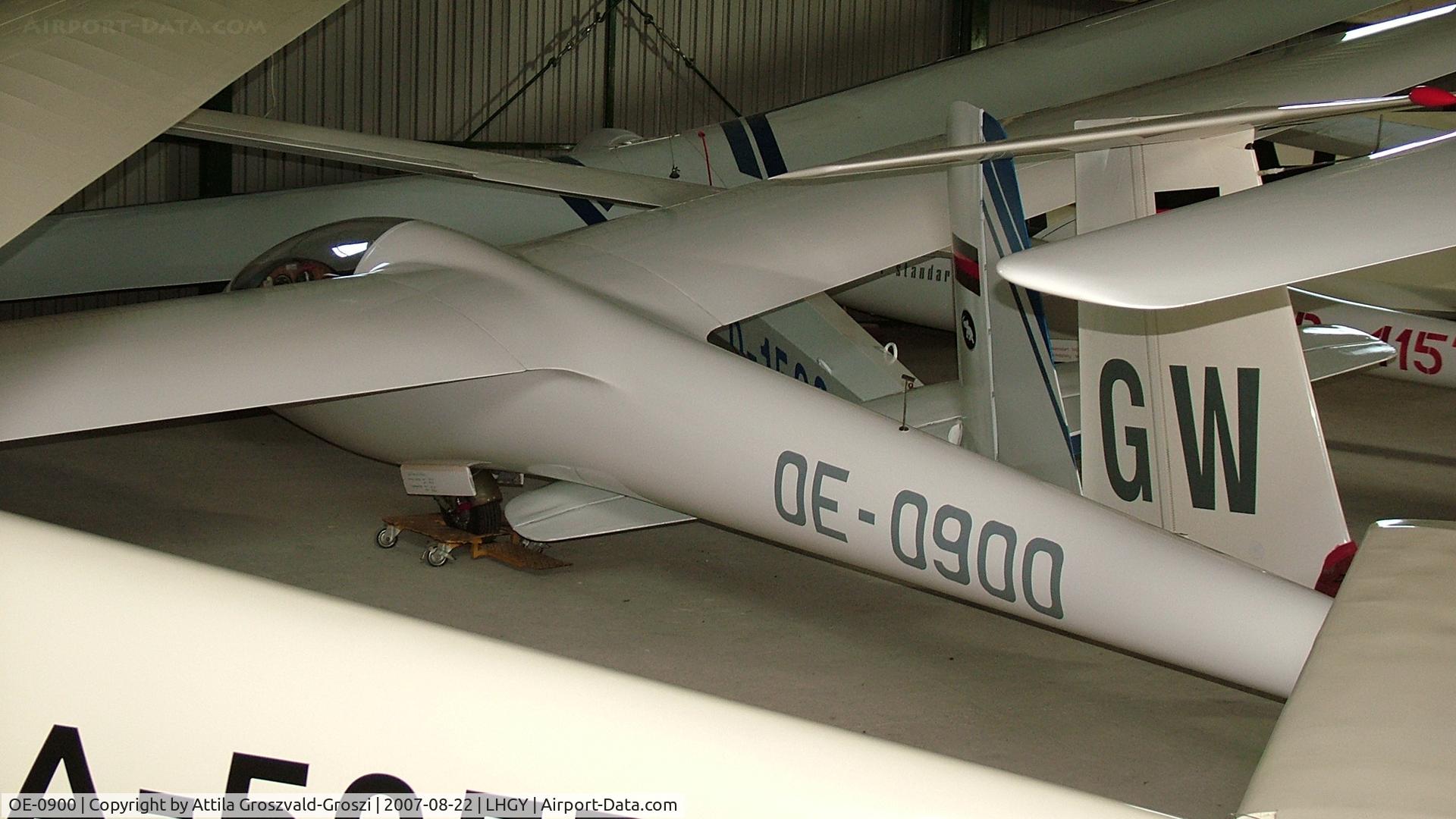 OE-0900, 1967 Bolkow Phoebus C C/N 804, Atkár-Gyöngyöshalász Airfield, Hungary