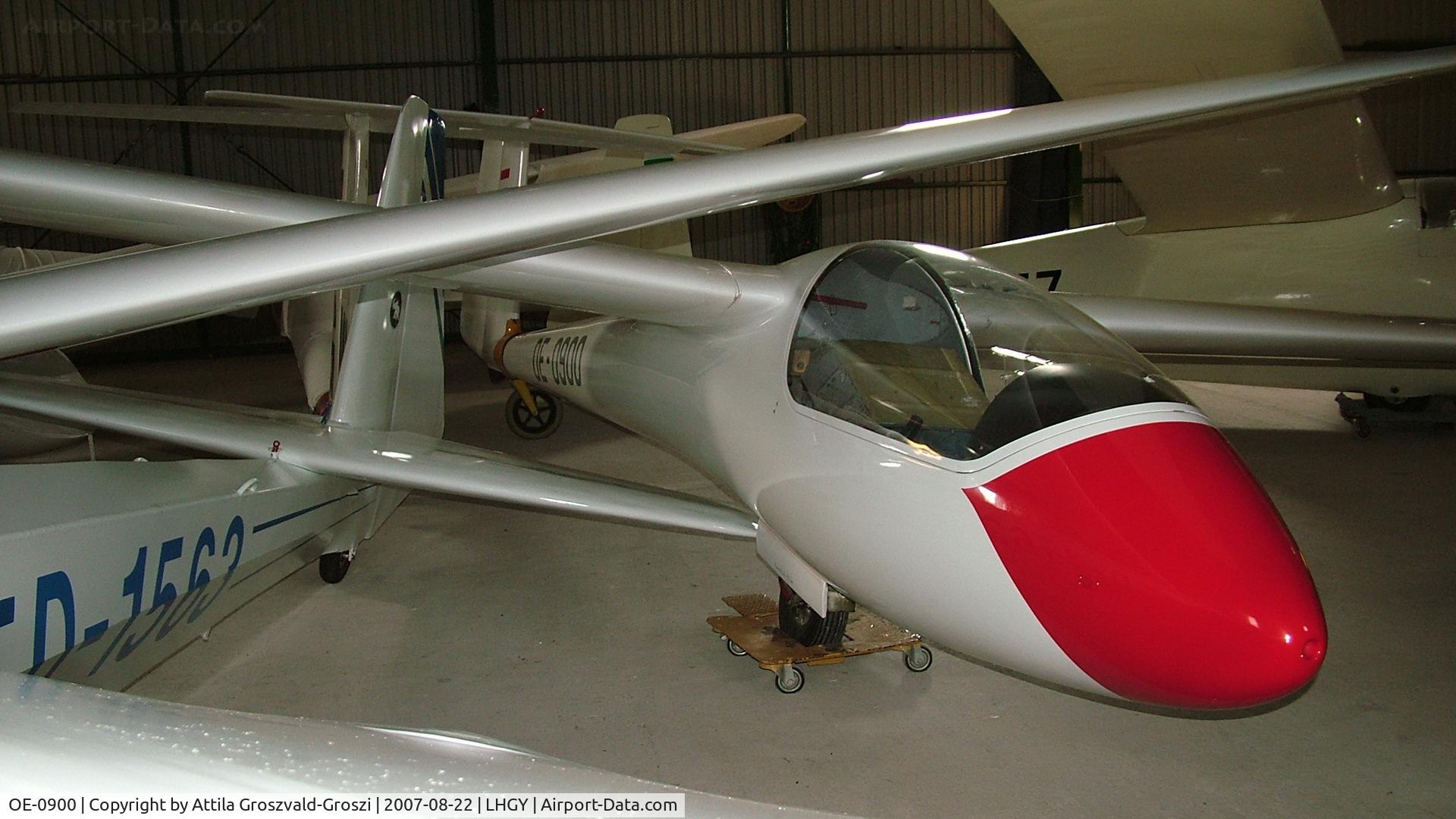 OE-0900, 1967 Bolkow Phoebus C C/N 804, Atkár-Gyöngyöshalász Airfield, Hungary