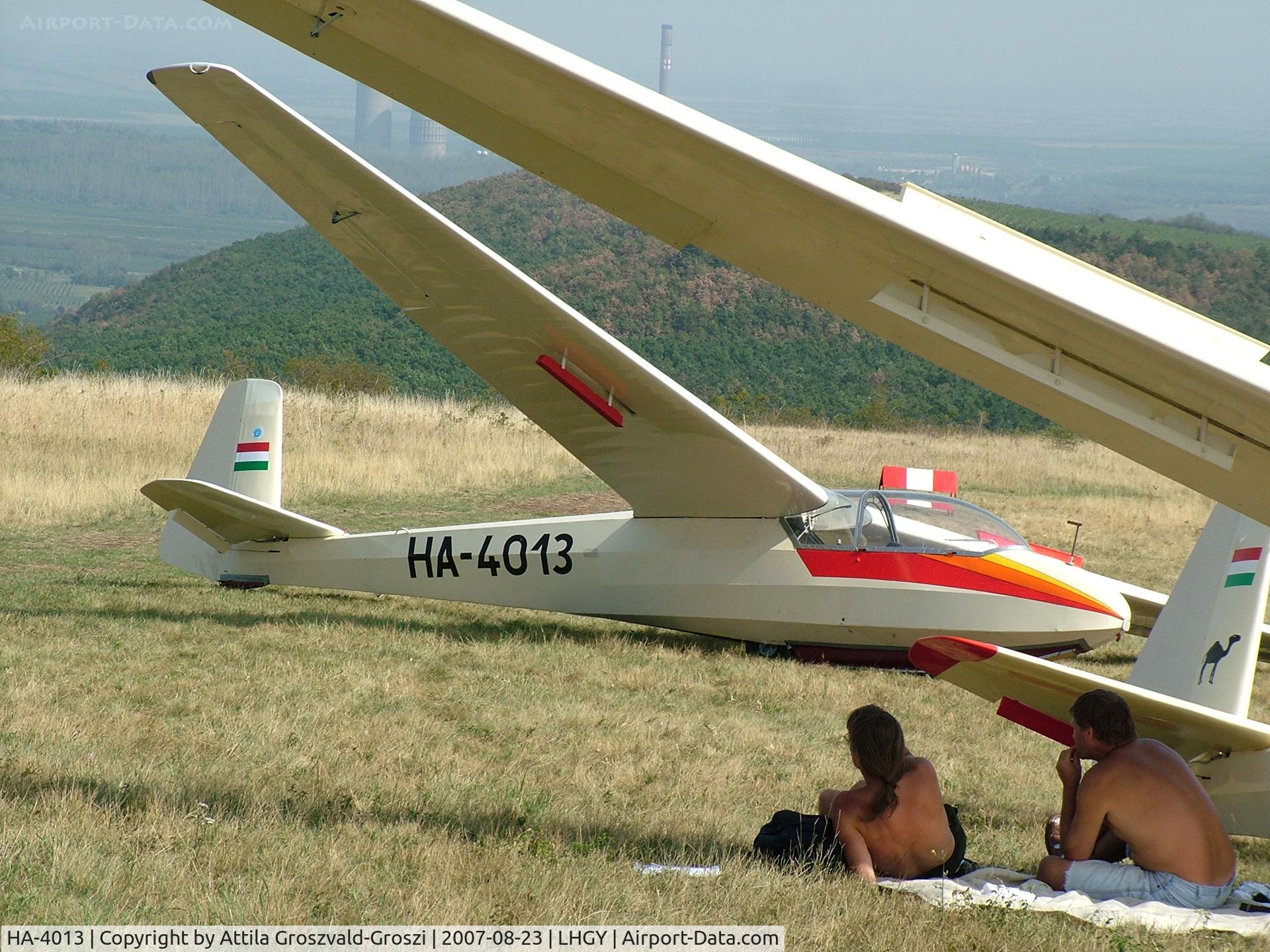 HA-4013, 1957 Schleicher Ka-7 Rhonadler C/N 304, Gyöngyös-Pipishegy Airfield, Hungary
