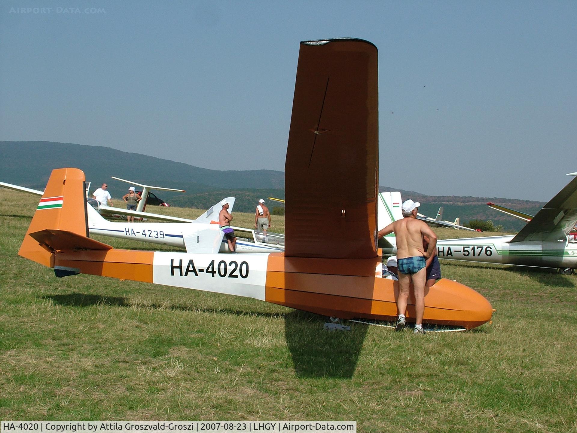 HA-4020, 1964 Schleicher K-8B C/N 5, Gyöngyös-Pipishegy Airfield, Hungary
