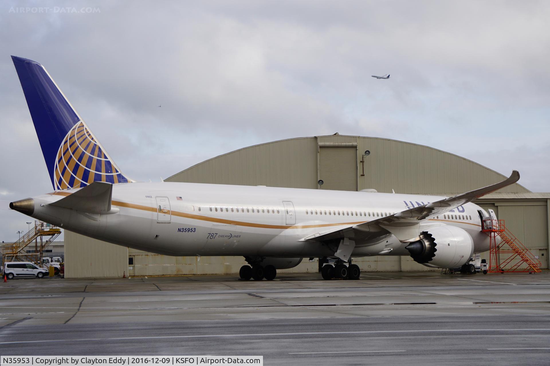 N35953, 2015 Boeing 787-9 Dreamliner C/N 36404, SFO 2016