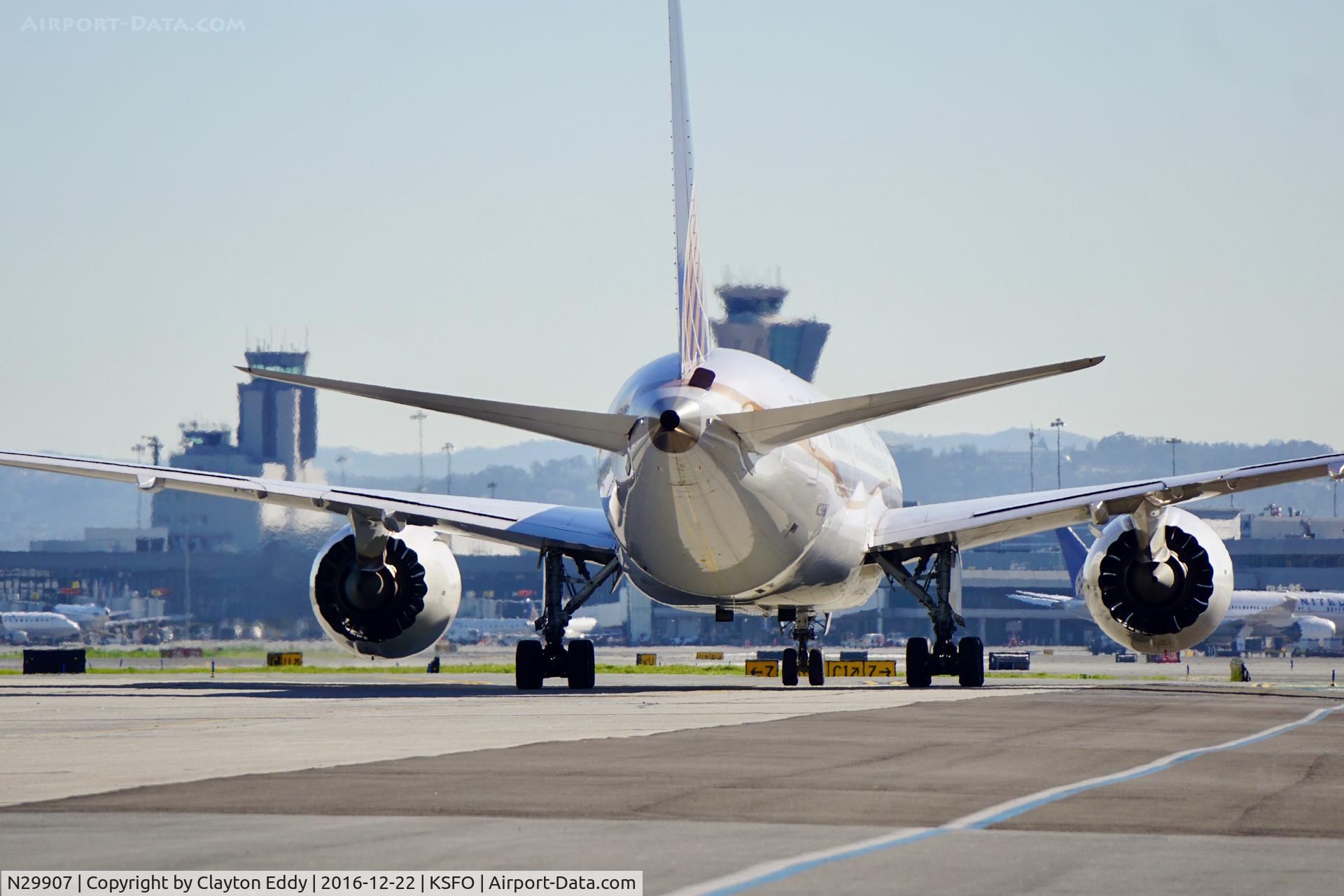 N29907, 2013 Boeing 787-8 Dreamliner C/N 34830, SFO 2016