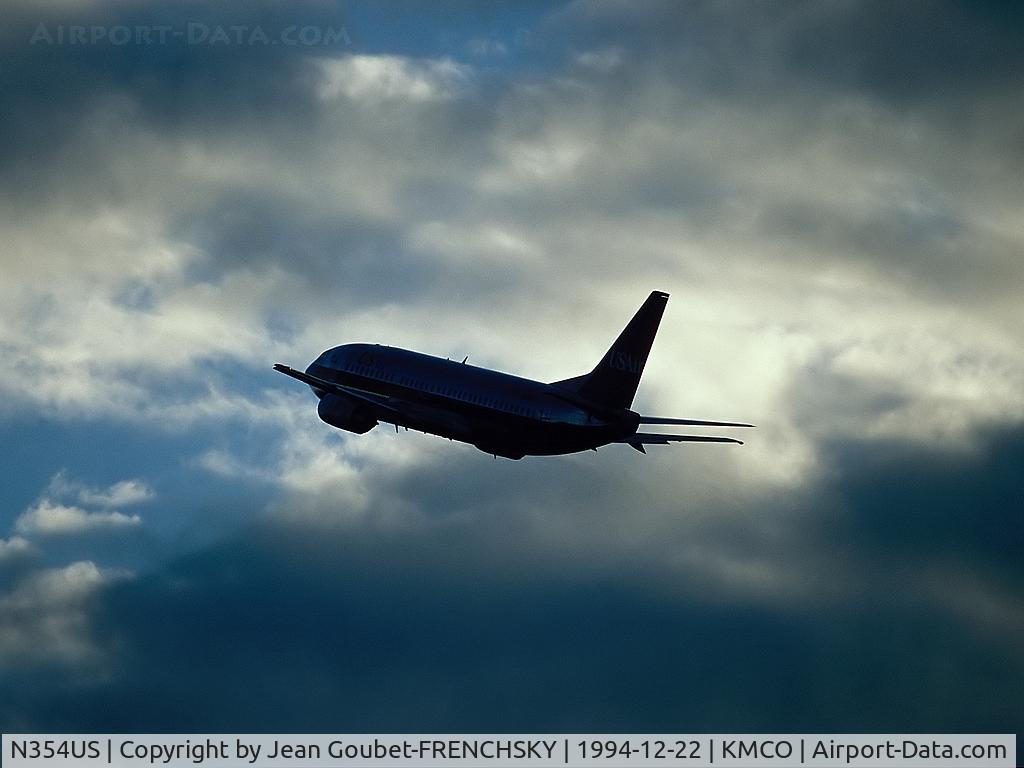 N354US, 1987 Boeing 737-301 C/N 23557, USAir take off