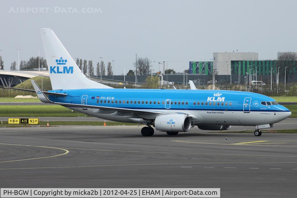 PH-BGW, 2011 Boeing 737-7K2 C/N 38128, Taxiing