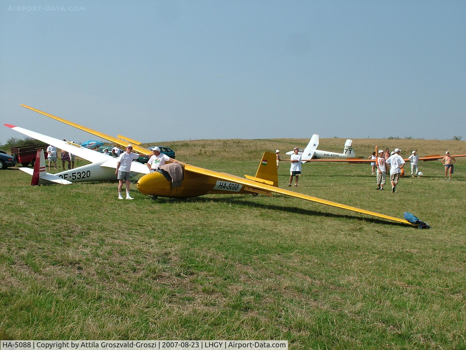 HA-5088, 1970 Schleicher Ka-8B C/N 8823/AB, Gyöngyös-Pipishegy Airfield, Hungary