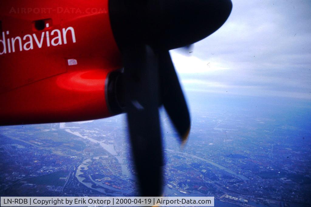LN-RDB, 2000 De Havilland Canada DHC-8-402Q Dash 8 C/N 4018, LN-RDB en route CPH-AAR