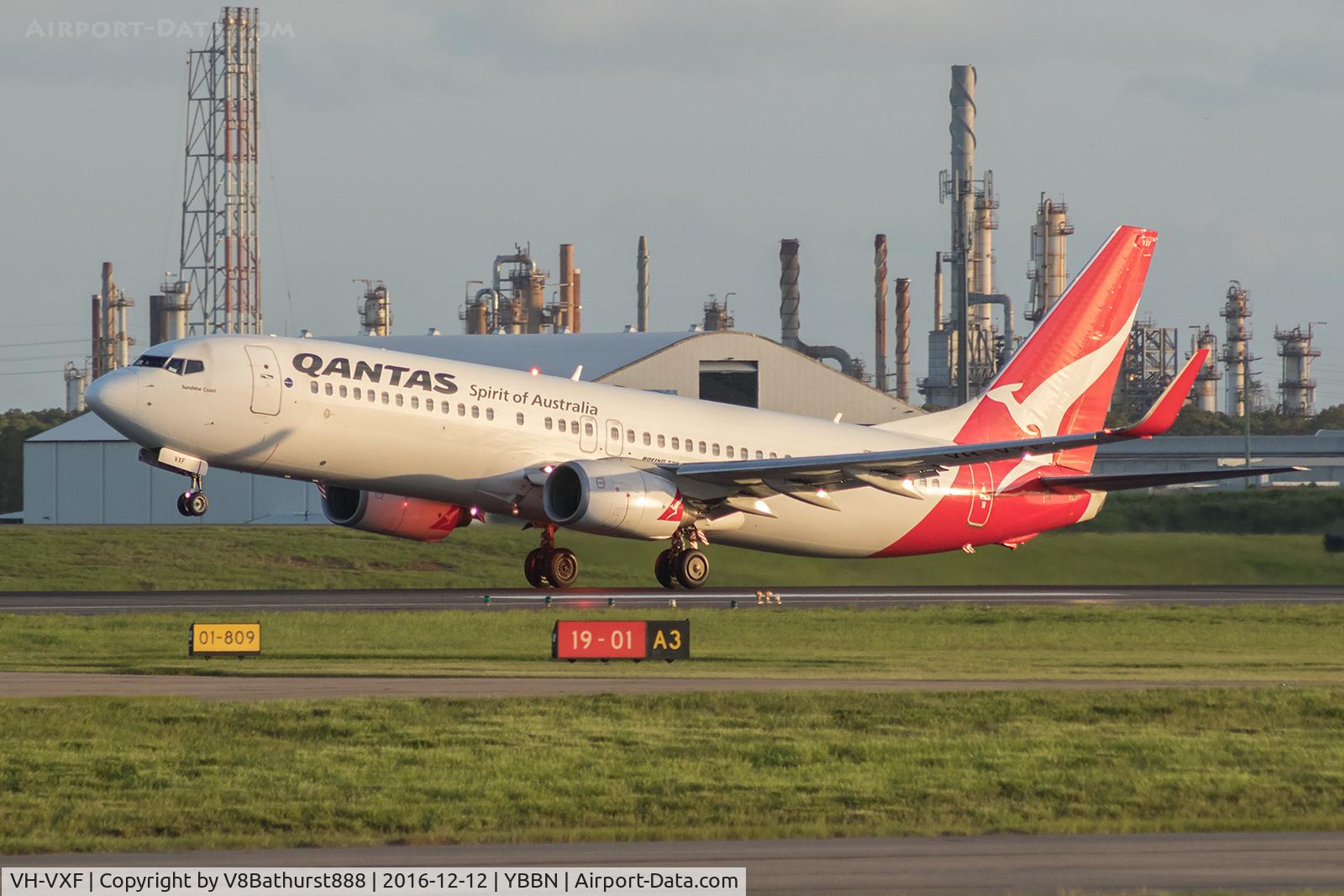 VH-VXF, 2001 Boeing 737-838 C/N 29553, rotate