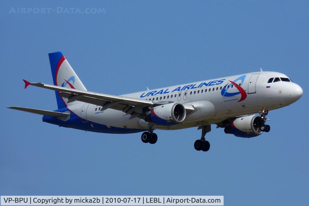 VP-BPU, 1991 Airbus A320-211 C/N 220, Landing