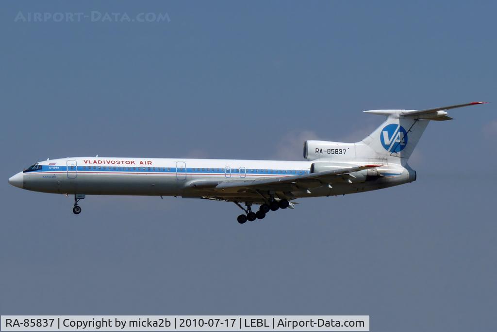 RA-85837, 1986 Tupolev Tu-154M C/N 86A724, Landing