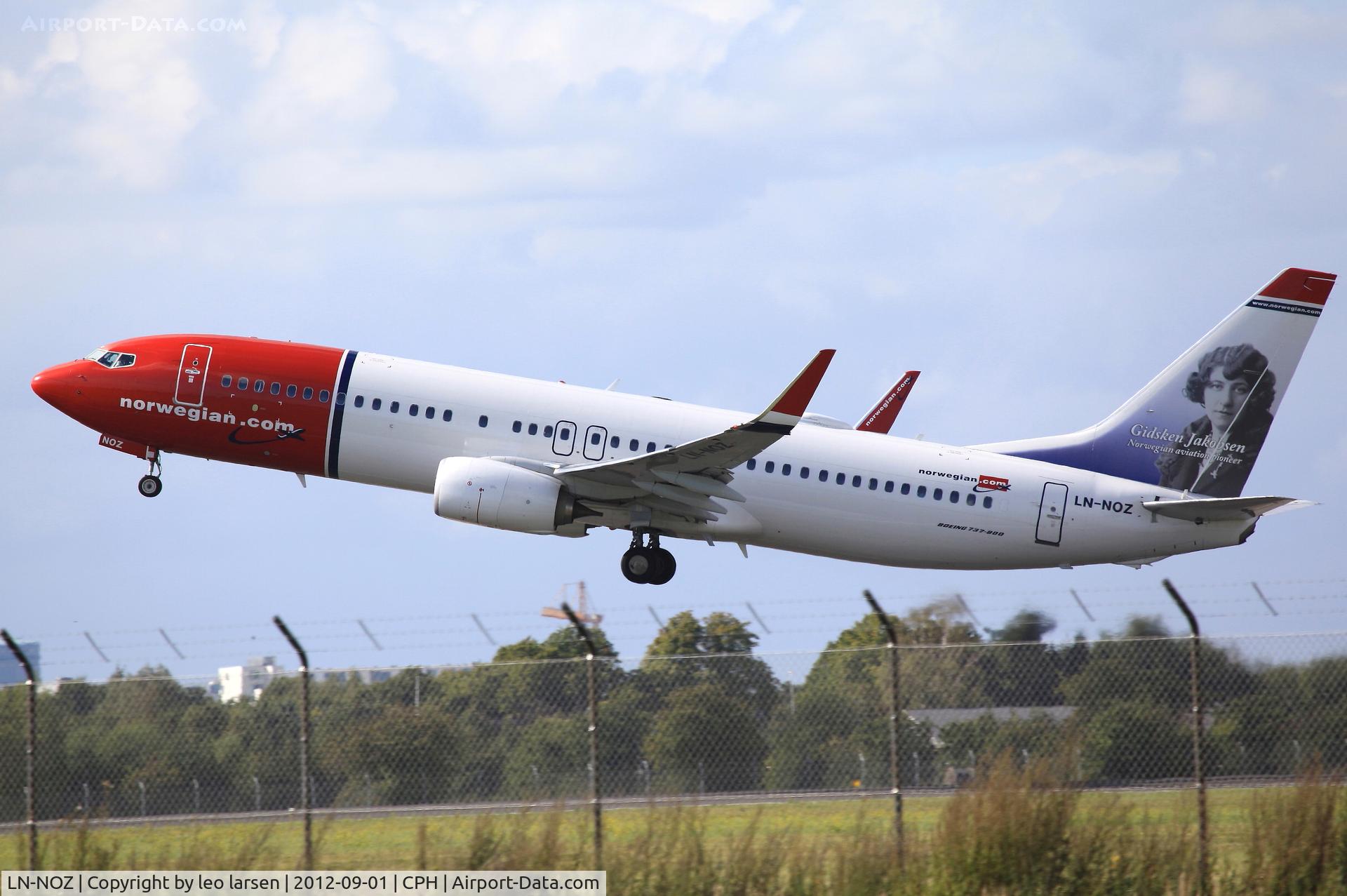 LN-NOZ, 2011 Boeing 737-8JP C/N 39420, Copenhagen 1.9.2012