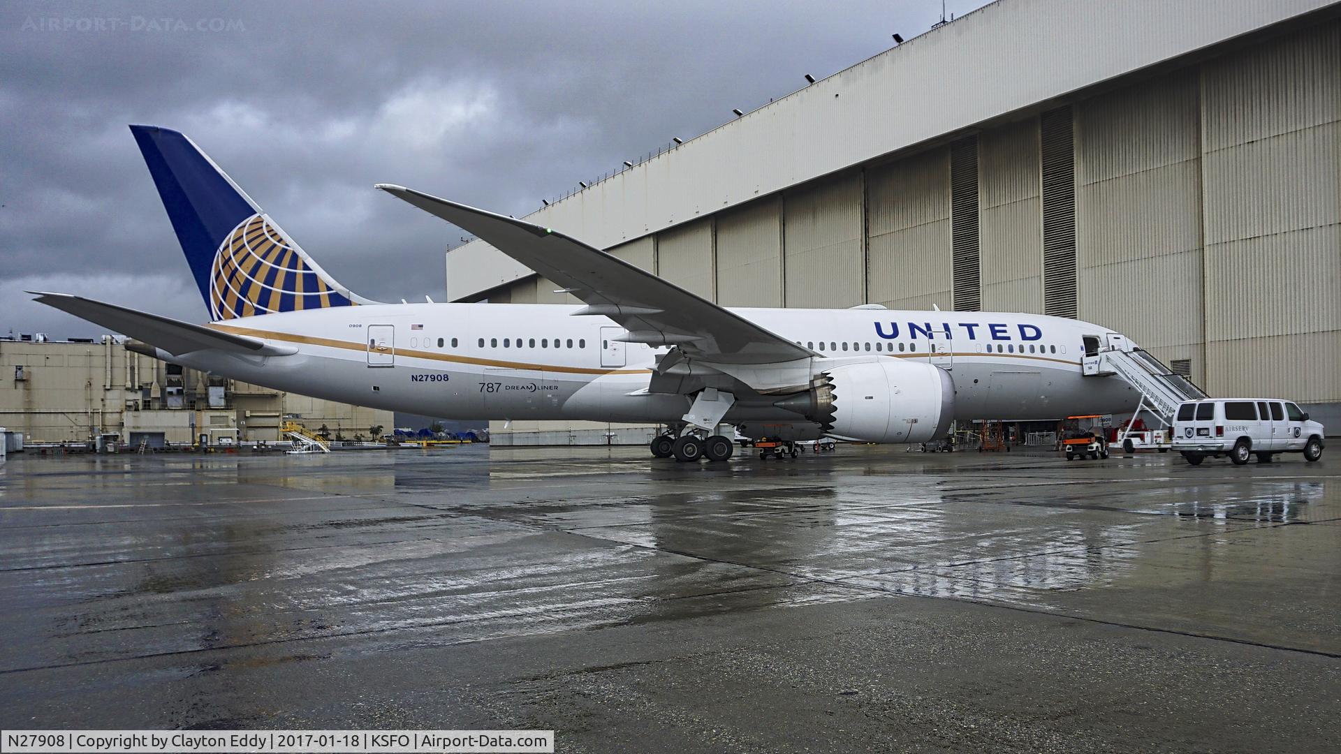 N27908, 2013 Boeing 787-8 Dreamliner C/N 36400, SFO 2017