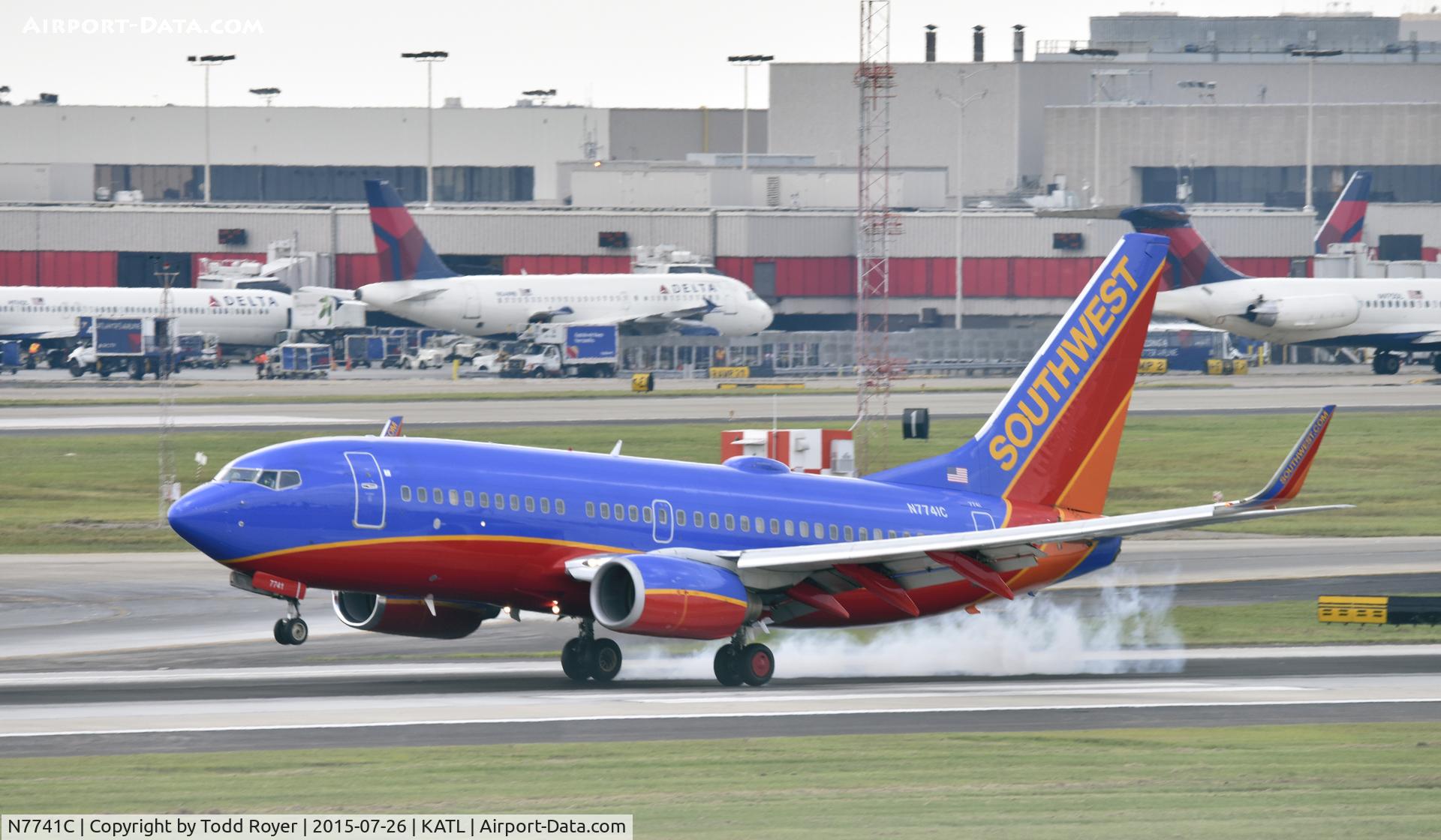 N7741C, 2007 Boeing 737-7BD C/N 35788, Arriving at Atlanta