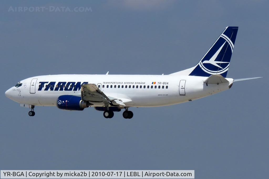 YR-BGA, 1993 Boeing 737-38J C/N 27179, Landing