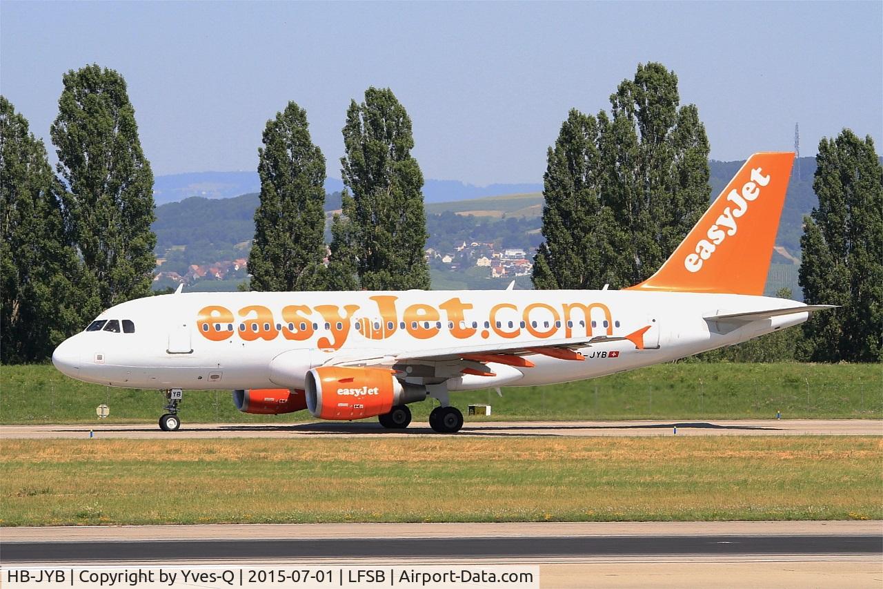 HB-JYB, 2011 Airbus A319-111 C/N 4837, Airbus A319-111, Taxiing to holding point Bravo rwy 15, Bâle-Mulhouse-Fribourg airport (LFSB-BSL)