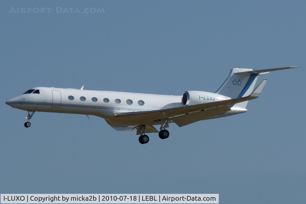 I-LUXO, 2005 Gulfstream Aerospace GV-SP (G550) C/N 5071, Landing