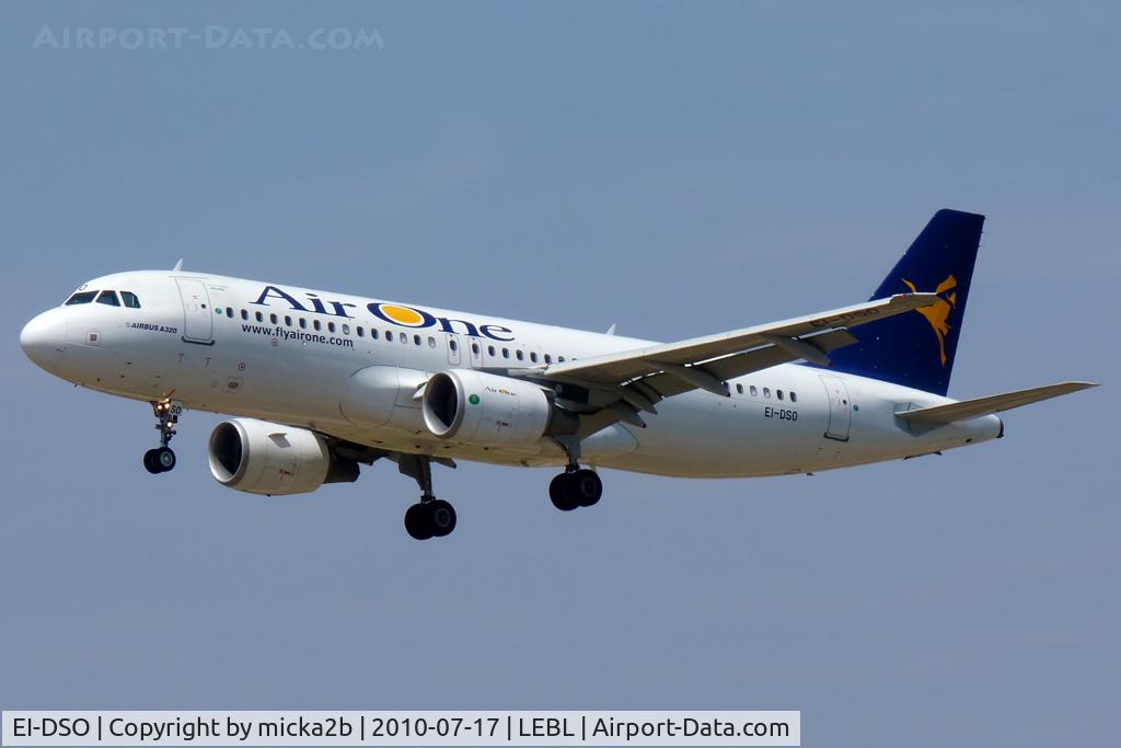 EI-DSO, 2008 Airbus A320-216 C/N 3464, Landing