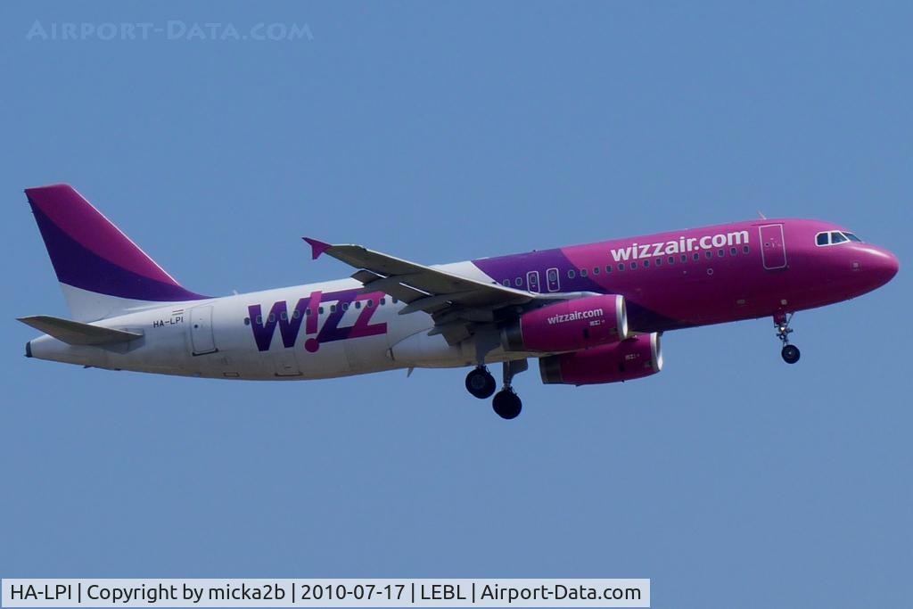 HA-LPI, 2006 Airbus A320-232 C/N 2752, Landing