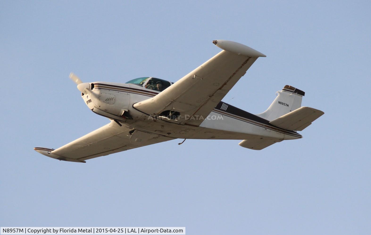 N8957M, 1963 Beech 35-B33 Debonair C/N CD-717, Beech 33