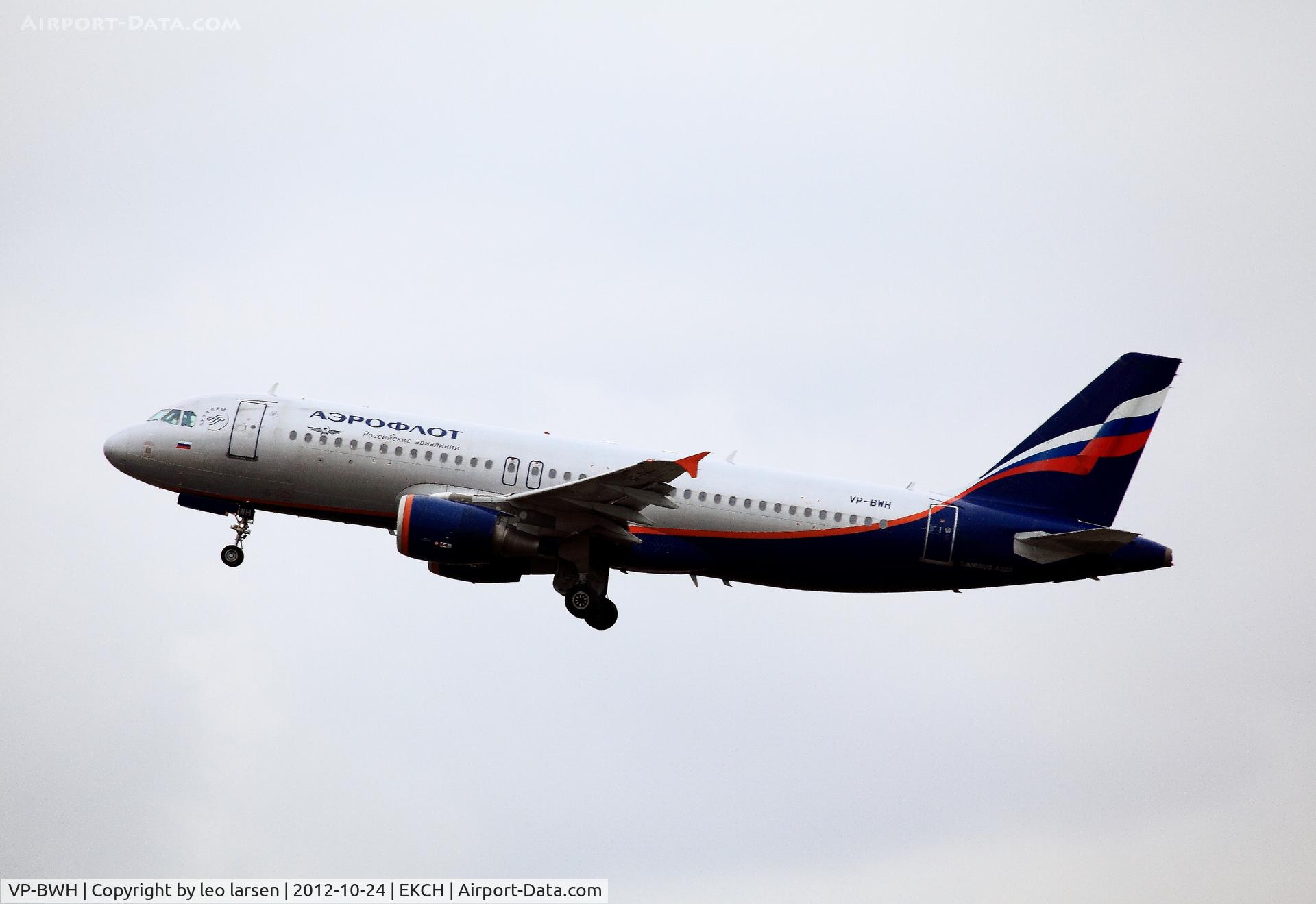 VP-BWH, 2003 Airbus A320-214 C/N 2151, Copenhagen 24.10.2012