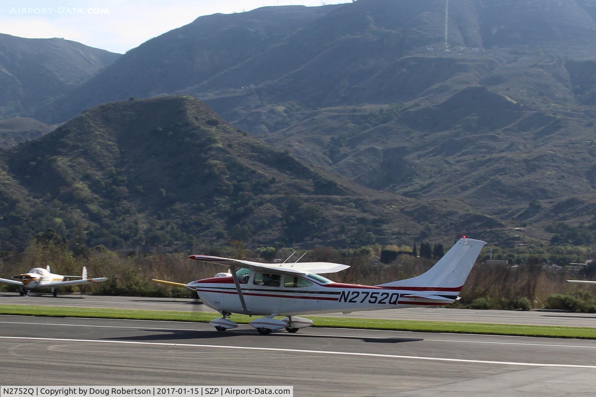 N2752Q, 1967 Cessna 182K Skylane C/N 18257952, 1967 Cessna 182Q SKYLANE, Continental O-470-S 230 Hp, takeoff roll Rwy 04