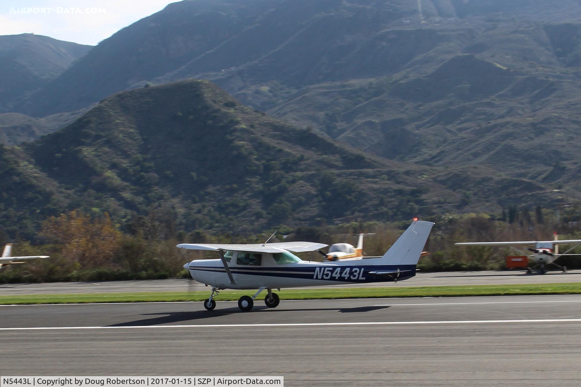 N5443L, 1980 Cessna 152 C/N 15284315, 1980  Cessna 152, Lycoming O-235 115 Hp, takeoff roll Rwy 22