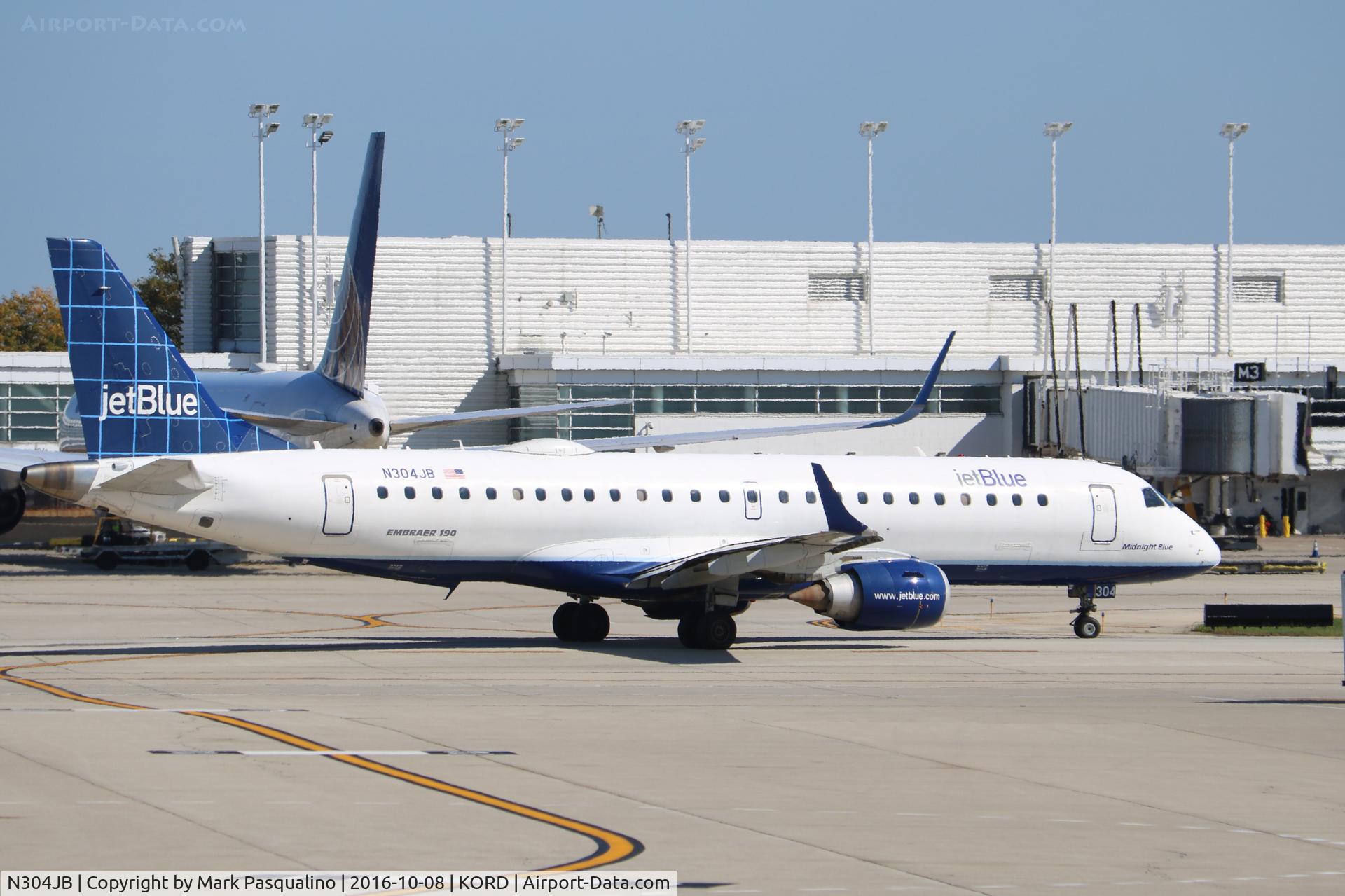 N304JB, 2009 Embraer ERJ-190-100 IGW 190AR C/N 19000257, ERJ 190-100 IGW